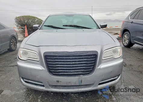 2014 Chrysler 300 z USA, uszkodzony, nr VIN 2C3CCAAG3EH380013